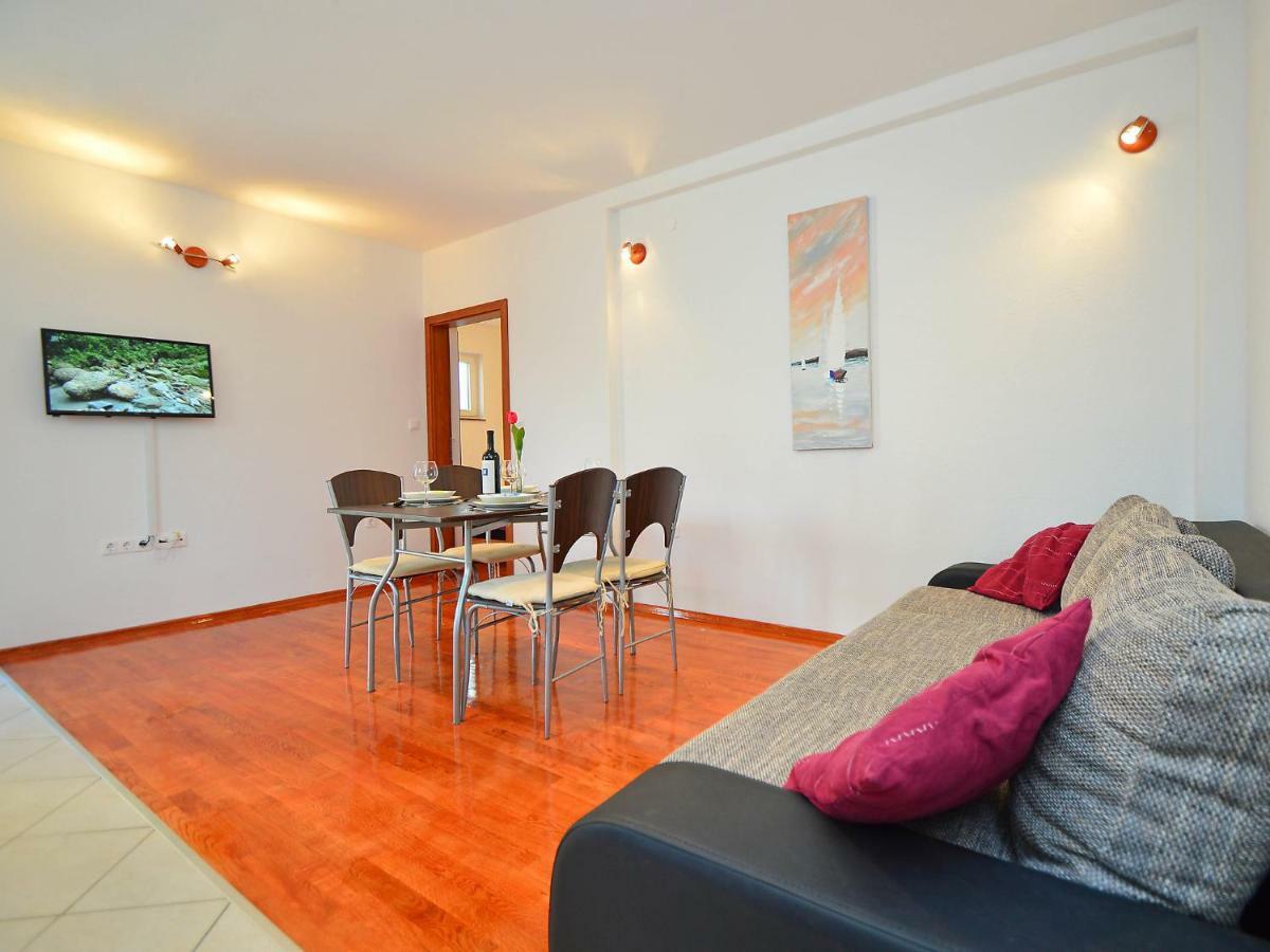 Apartment Ante-2 By Interhome Бродарица Экстерьер фото